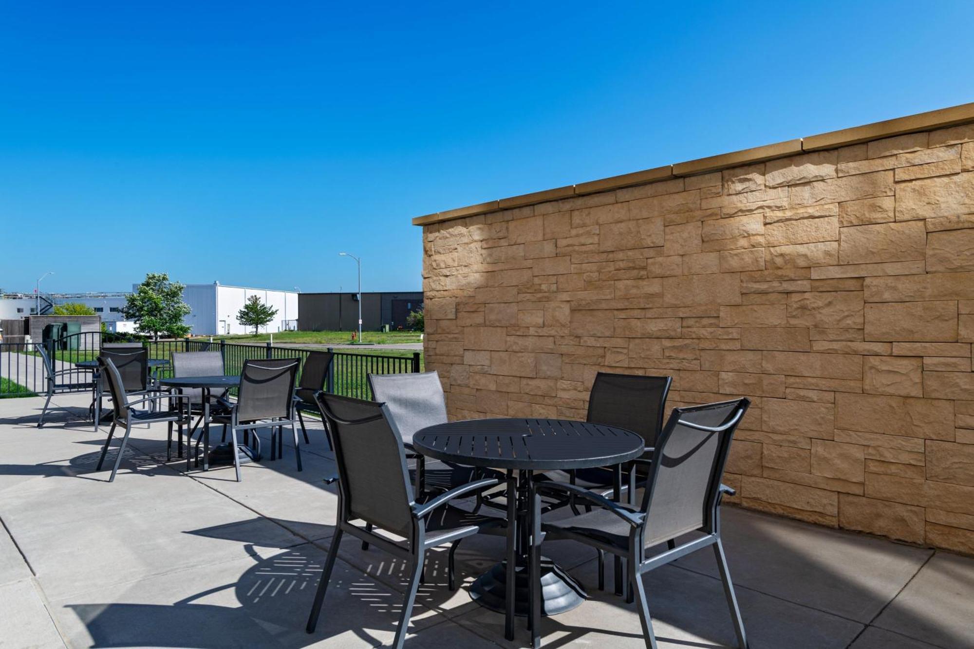 Fairfield Inn & Suites By Marriott Lincoln Airport Zewnętrze zdjęcie